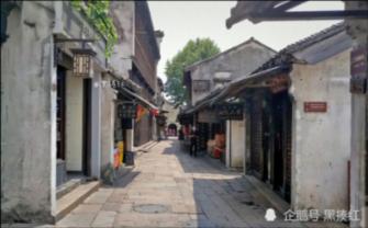 旋转轮胎